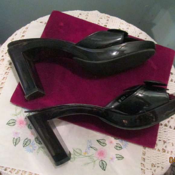 Robert Clergerie Black Patent Leather Floral High Mule Sandals 6 - Picture 7 of 10